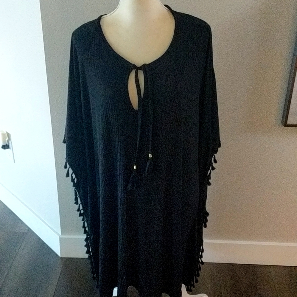 NWOT Time and Tru Black Poncho top tunic 2X